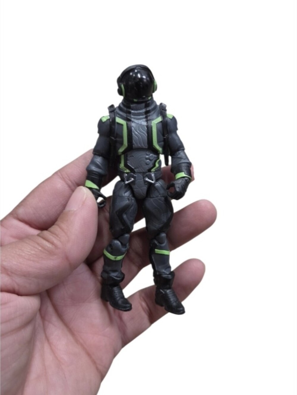Jazwares Fortnite Eternal Voyager 4-inch Articulated Action Figure